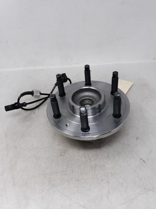 Front Wheel Bearing Hub Assembly Fits Chevrolet Silverado 1500 1999-2006 4WD