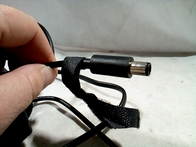 Ac replacement adapter Model: M90W-A1749