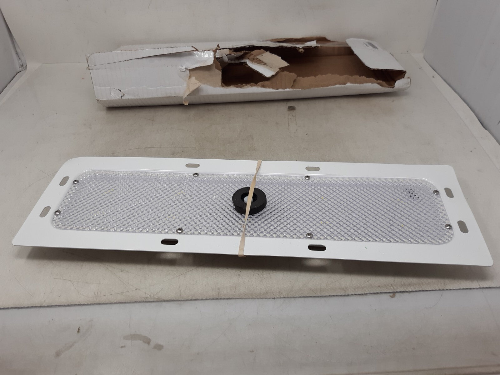 Grote (61F61) Dome Lamp