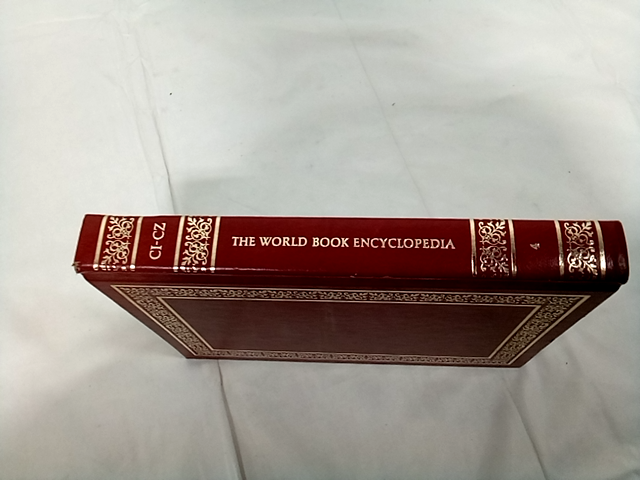 The world book of encyclopedia Volume 4 Ci-Cz - Red Leather Bound