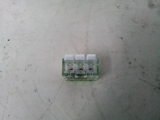 TE AWG 24-14 600V Closed End Splice - Lot of 50