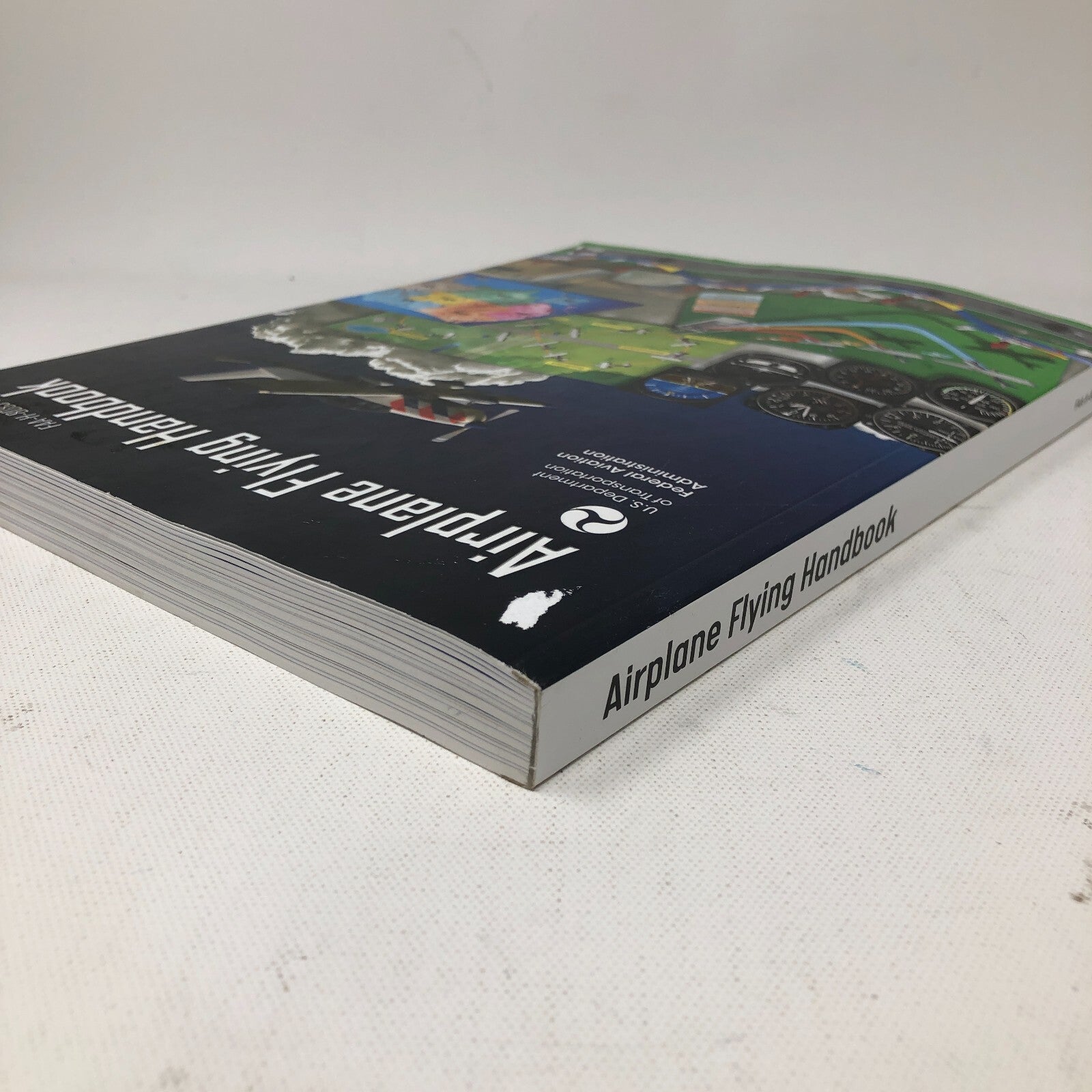 Airplane Flying Handbook (2016)