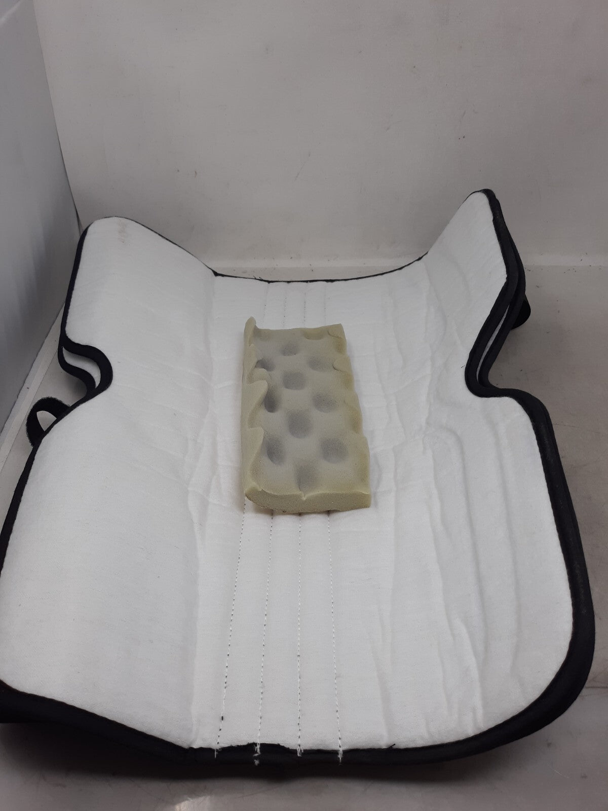 DJO Universal Leg Brace Adjustable Gray White & Black 19.5"