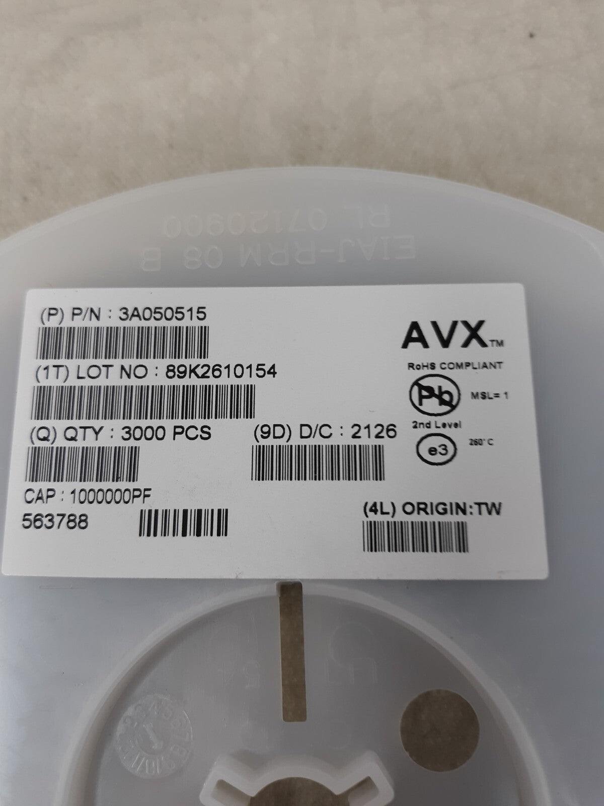 3000pcs AVX 0805YC105KAZ2A Multilayer Ceramic Capacitor