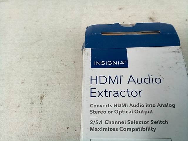 Insignia™ - HDMI Audio Extractor with 4K and HDR Support - Black, NS-HZ340