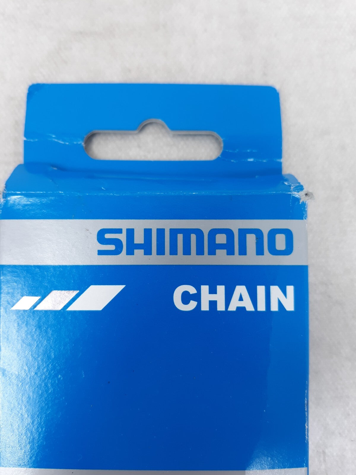 Shimano CN-HG601 11-Speed Chain with 116 Links - Silver