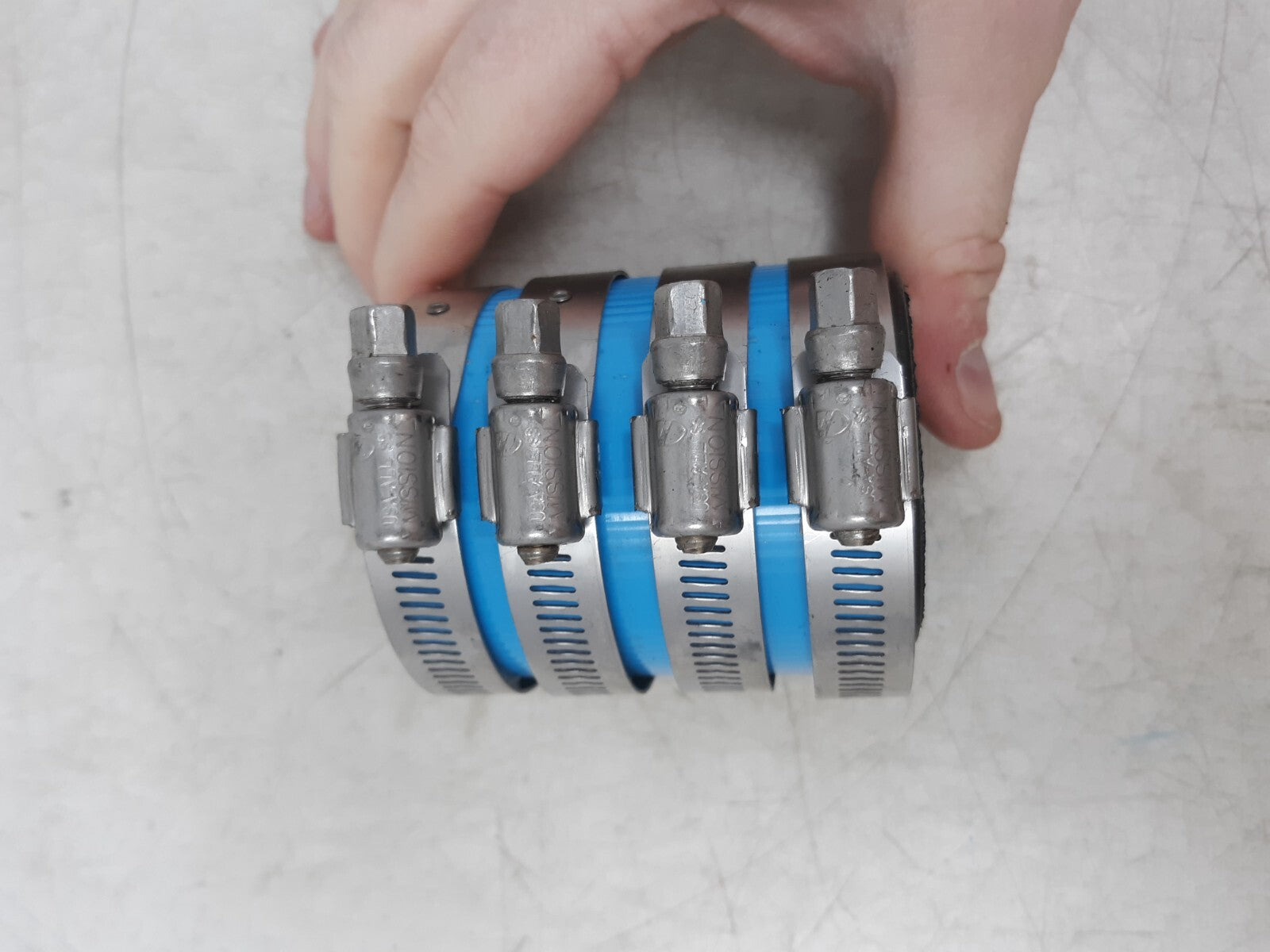 4-Band No-Hub Pipe Coupling 2" Flexible Rubber Stainless Clamp Sewer/Drain Fitti