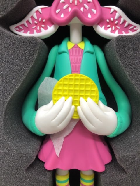 Iam8bit Netflix Elegorgon by Chogrin Stranger Things Limited Edition