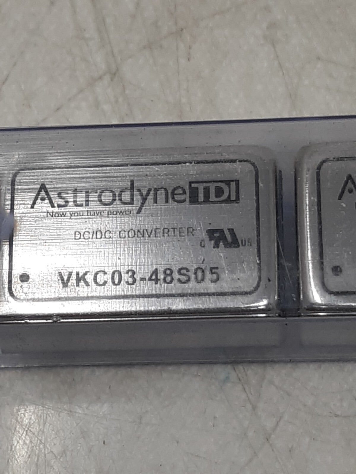 Lot of 10 VKC03-48S05 Astrodyne