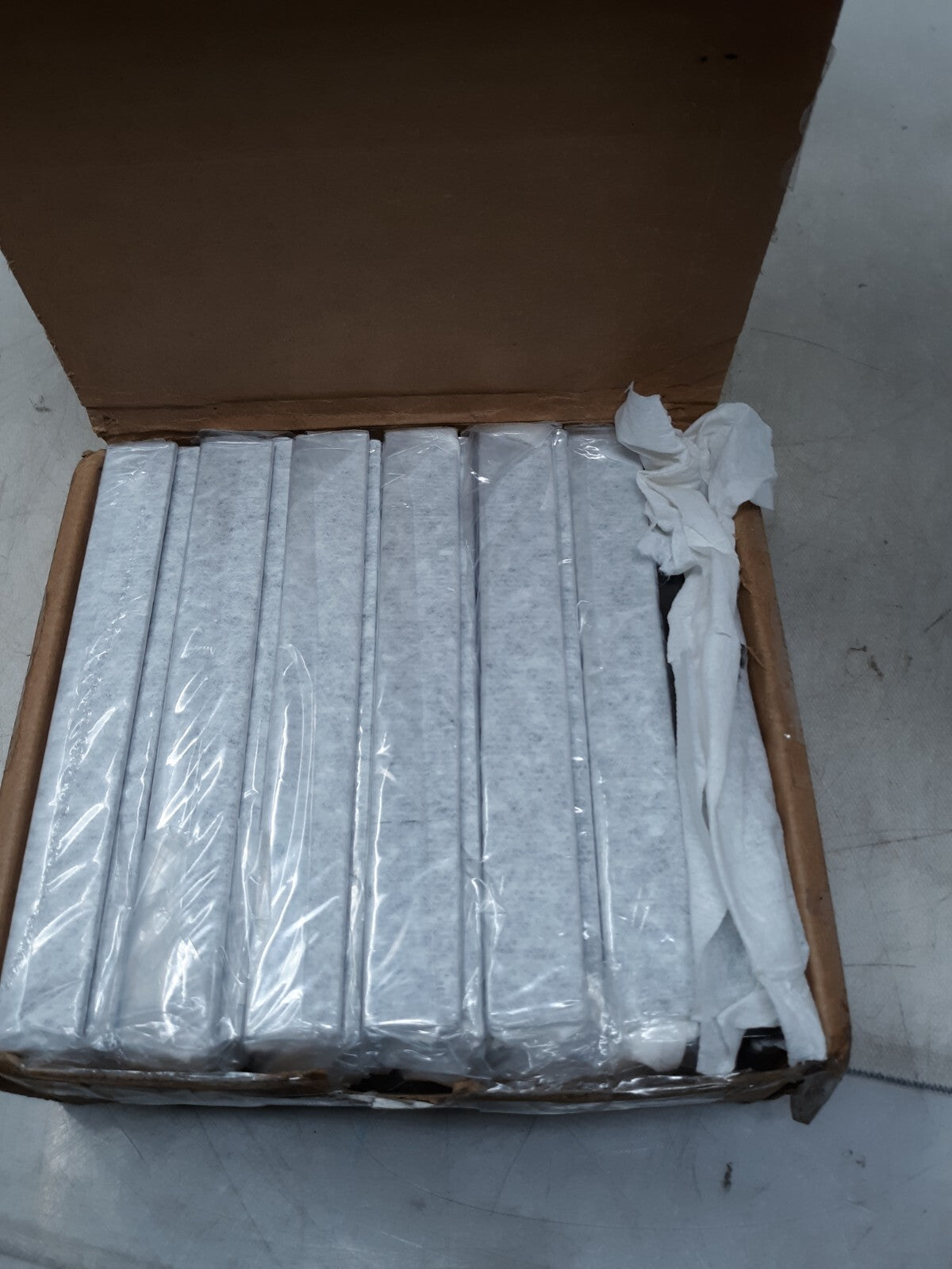 Box of 25 - Mockett 6" Tab Drawer Pull DP3C-10B - English Antique