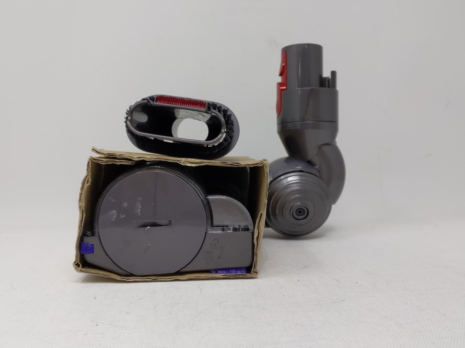 Dyson Vacuum cleaner head Hair Removal Vanes PN#388388 For V7/V8/V10/V11 + Brush