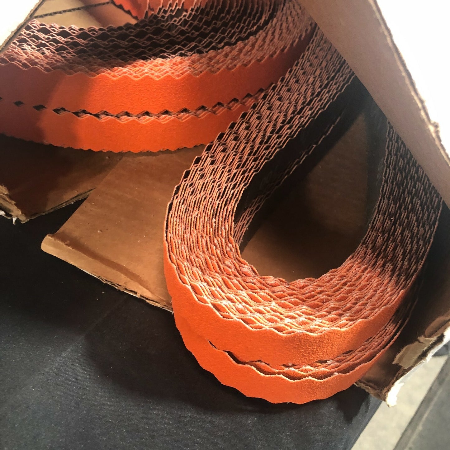 Norton - R980P 1" x 132" Abrasive Sanding Belts 100 Grit Ceramic 50 Belts