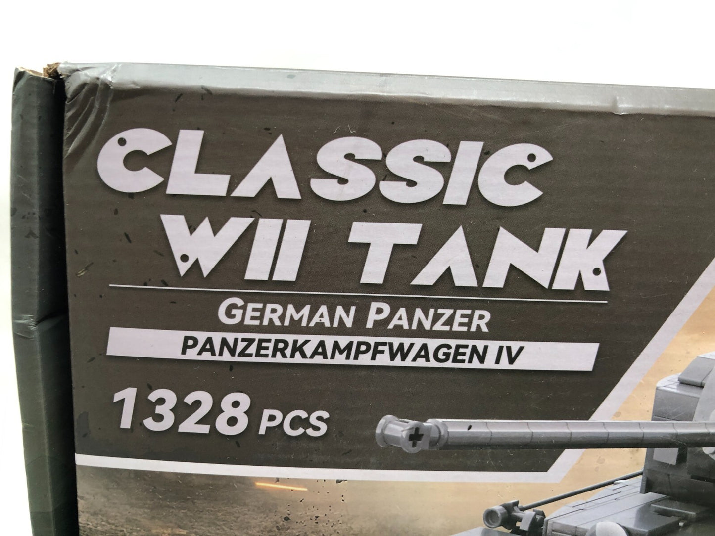 Dahonpa Classic WII Tank German Panzer Panzerkampfwagen IV YH002 Battle Tank