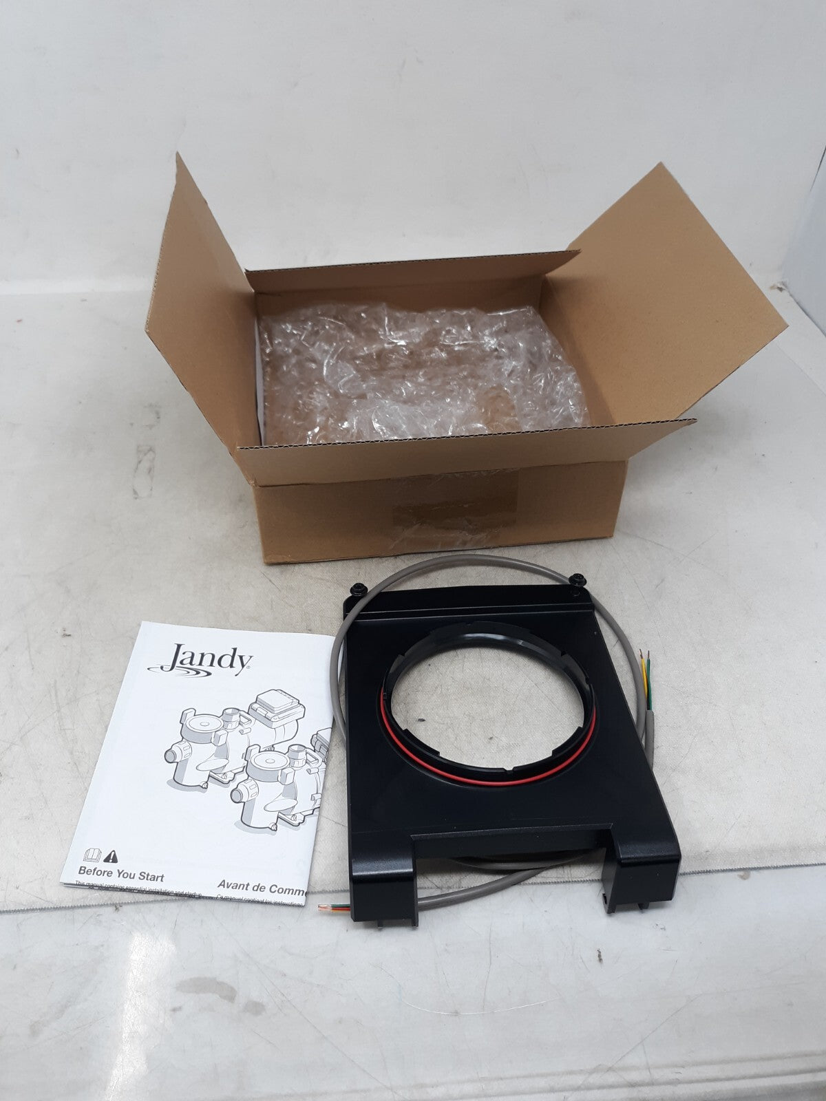 Zodiac Pool Care Inc. - Hinge Mount Kit Atlas On Board Ui - R0925100