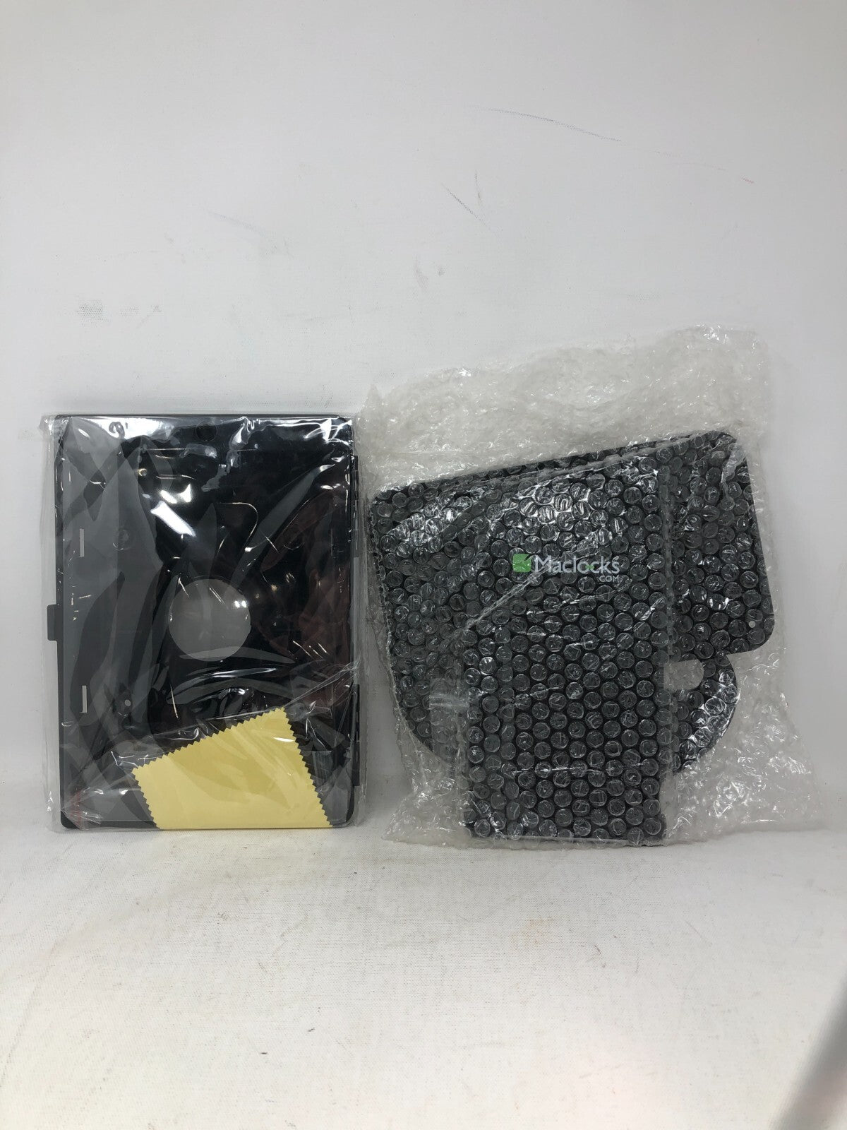 Maclock Rotating Security Bundle ~ Anti-Theft Display Case for Apple iPad 2/3/4