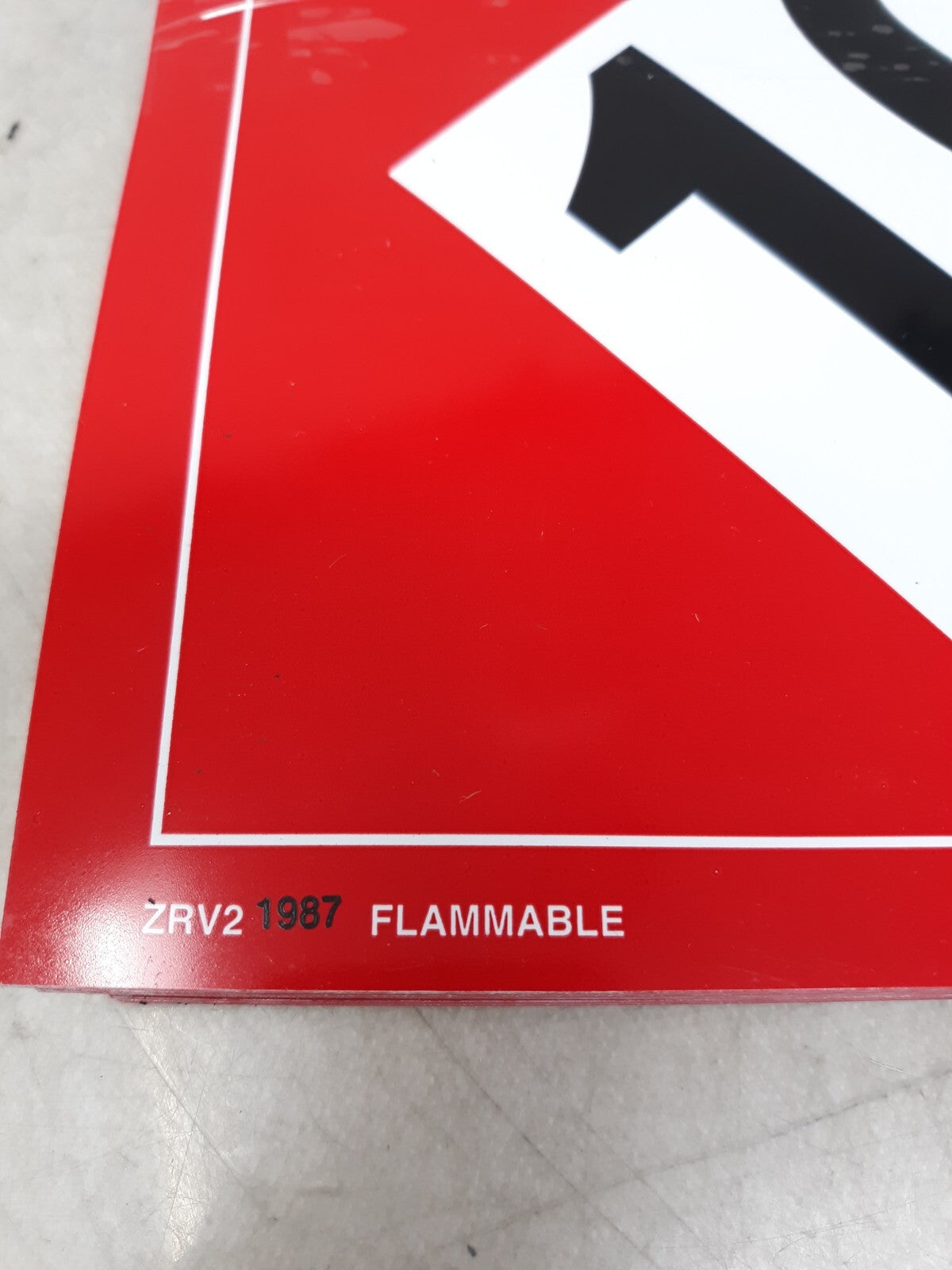 1987 Placard, Class 3 Flammable Liquid 25-pk