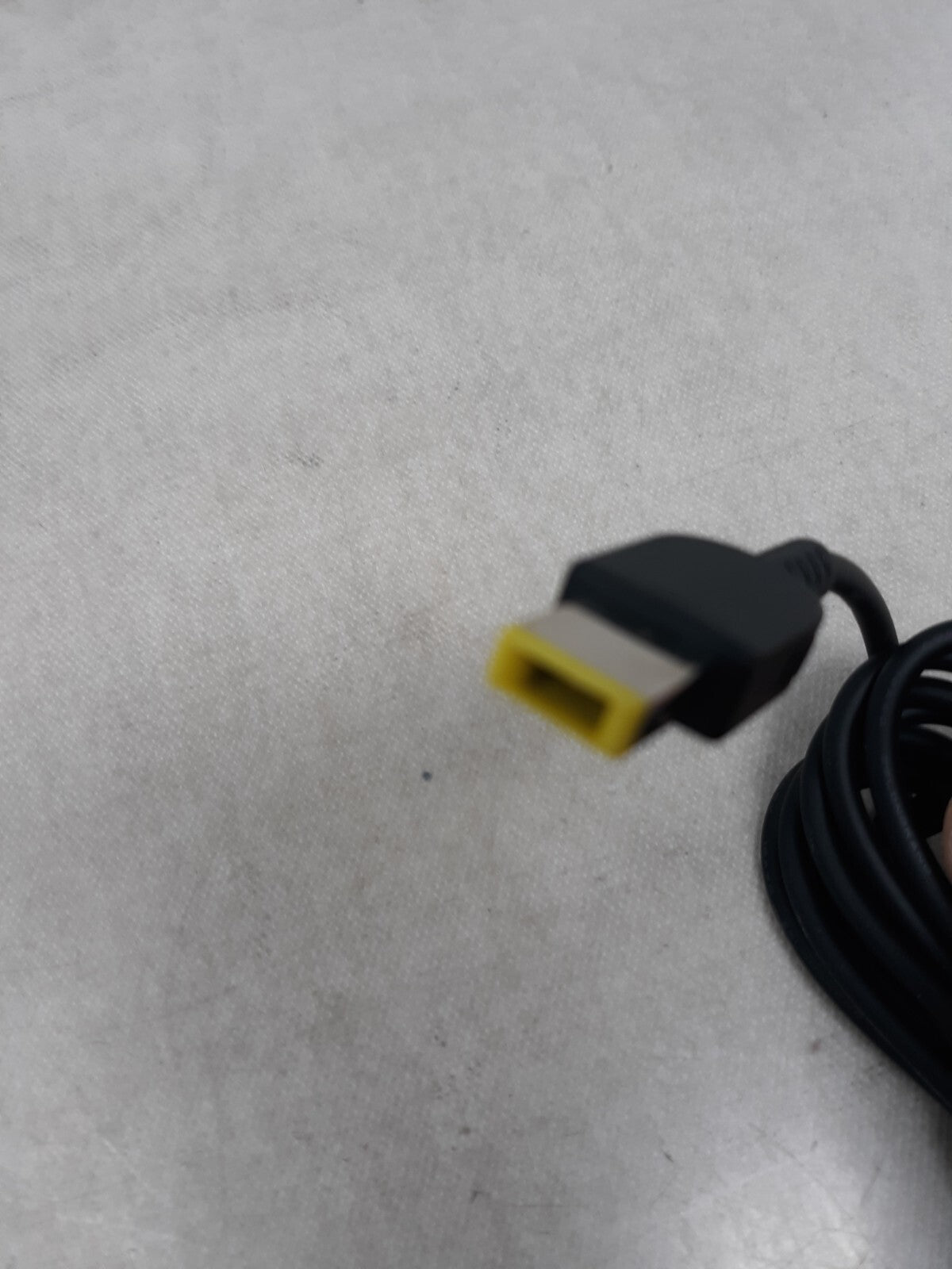 CYD CP-0652 Black Amp 20V 3.25A AC Adapter With Power Fast Notebook Charger