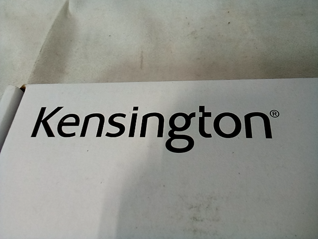 Kensington laptop locking station 2.0 MacBook and thin 11"-15.6" laptops