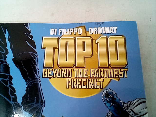 WildStorm Top Ten: Beyond the Farthest Precinct OTHR-MISC-READ-26896-STCL-STSZ