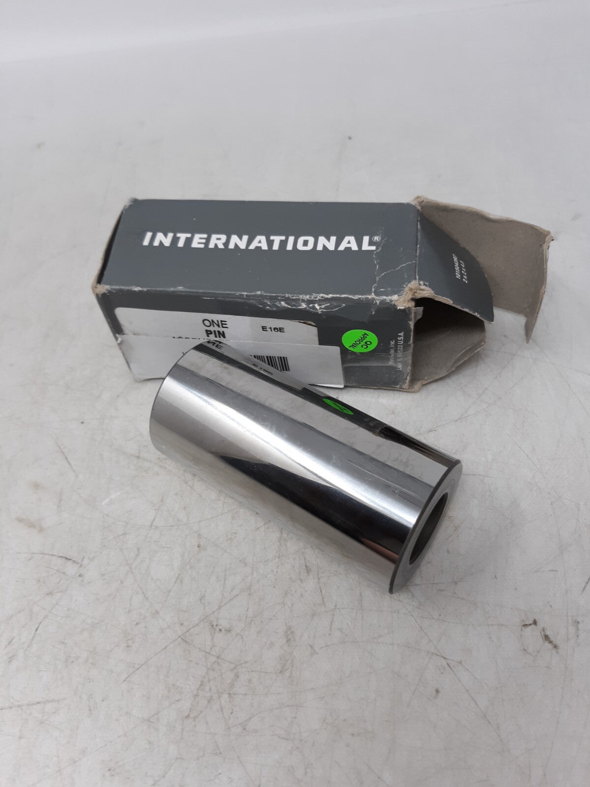 Navistar International Truck 1874253C1 PIN, PISTON for DT466E Detroit Diesel