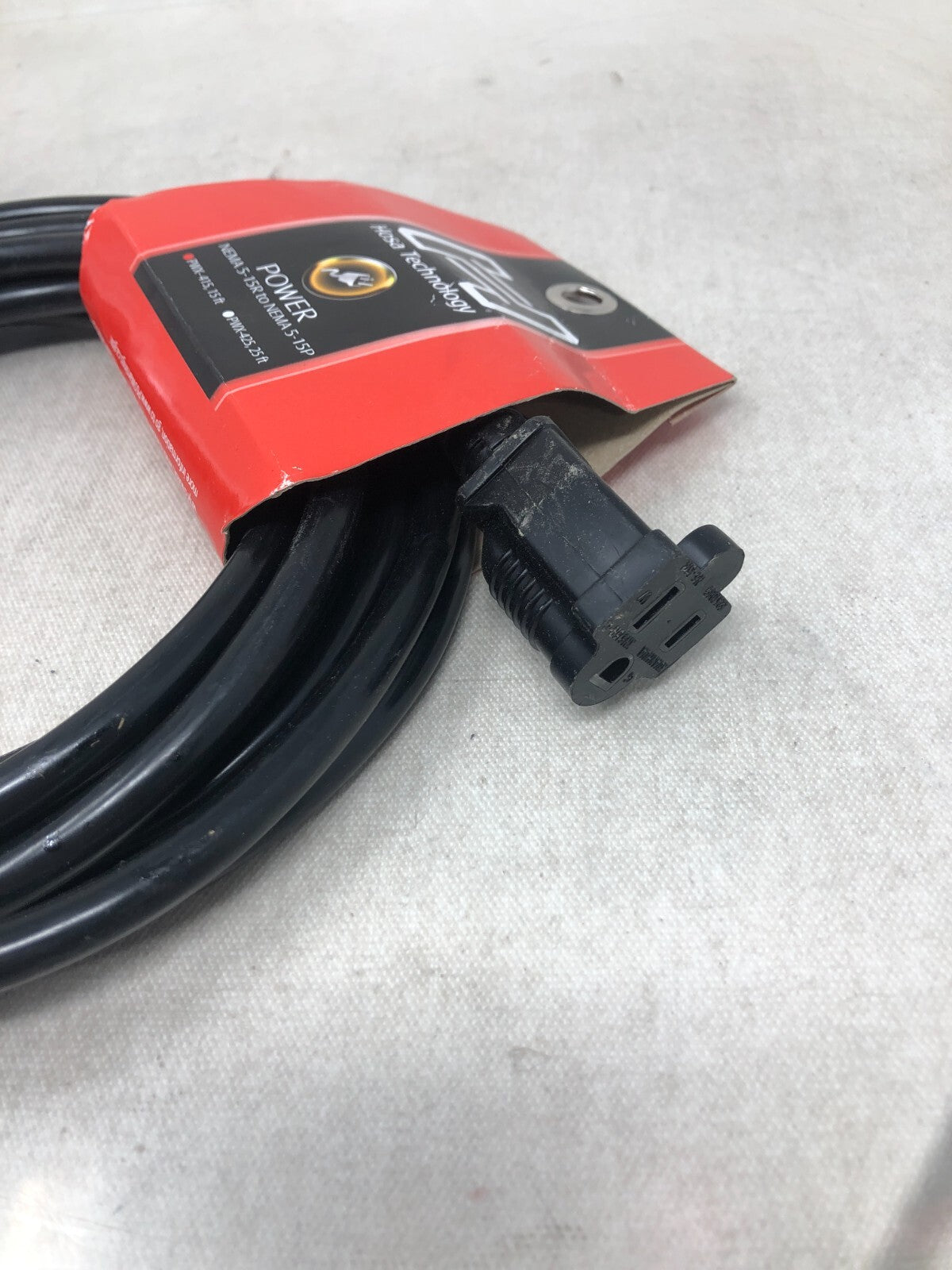 Hosa PWX-415 Power Extension Cord, NEMA 5-15R to NEMA 5-15P, 15 ft