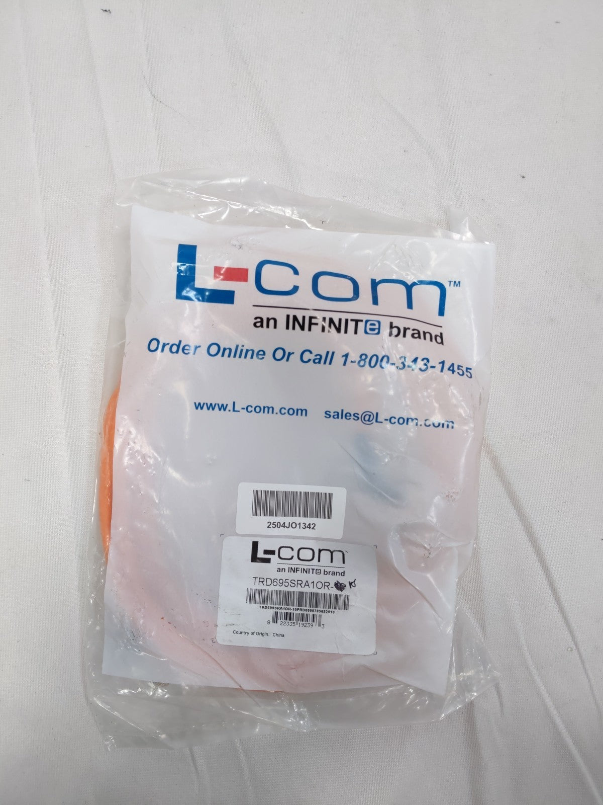 L-com Shielded Category 6 Right Angle Patch Cable Orange, 10 ft cat. 6