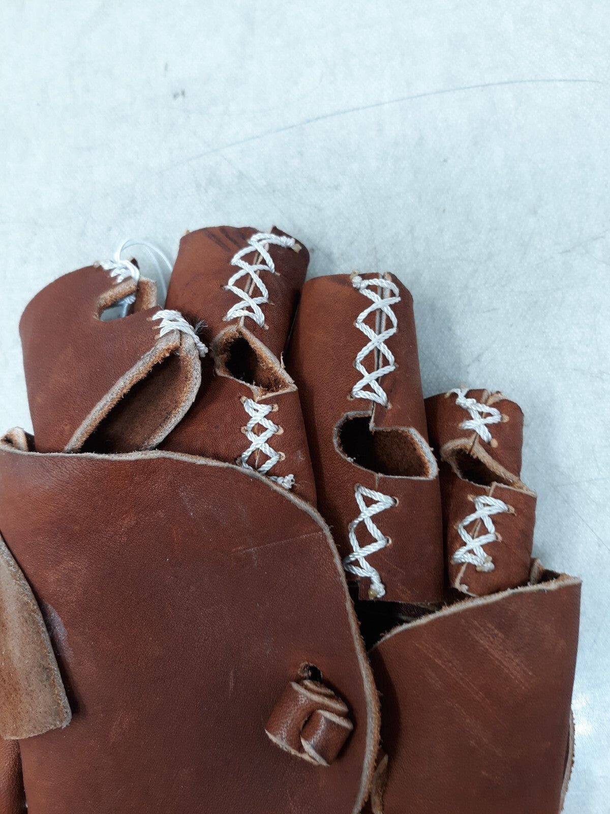 MANILLA PARA LAZAR. SADDLE HORSE CHARRO ROPING GLOVE. SOGA CHARRA JARIPEO GUANTE