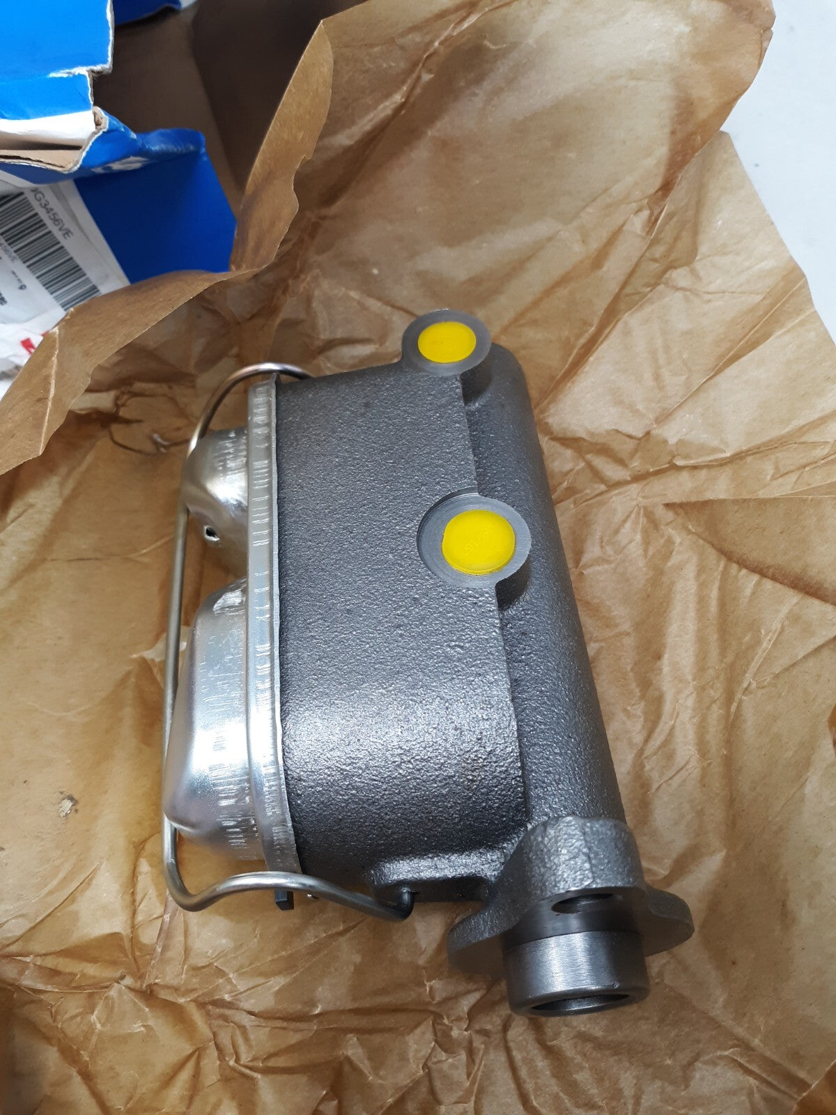 Brake Master Cylinder Raybestos M39531