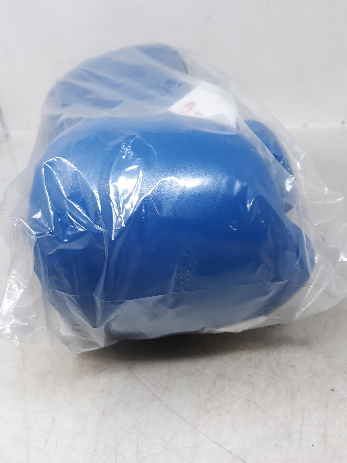 CENTURY BOXING GLOVES: Blue 16oz 141032-600716