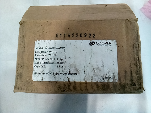 Cooper Lighting Fail-Safe Nightlight LED MHN-UNV-W White Faceplate NEW