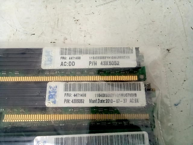 Lot of 11 Micron 4GB Server Memory - MT36JDZS51272PZ-1G4F1