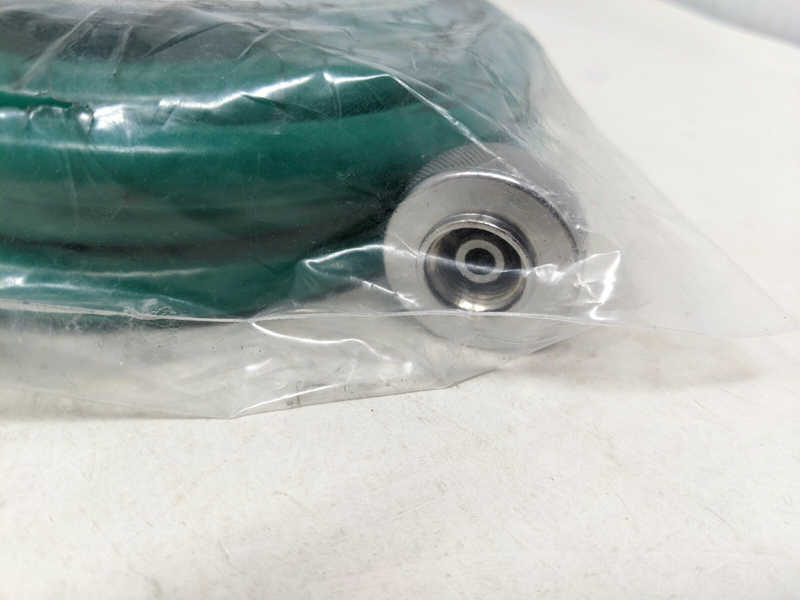 Respironics Low Pressure Female Hose Assembly - 250PSI (17.3 Bar) - 1001664