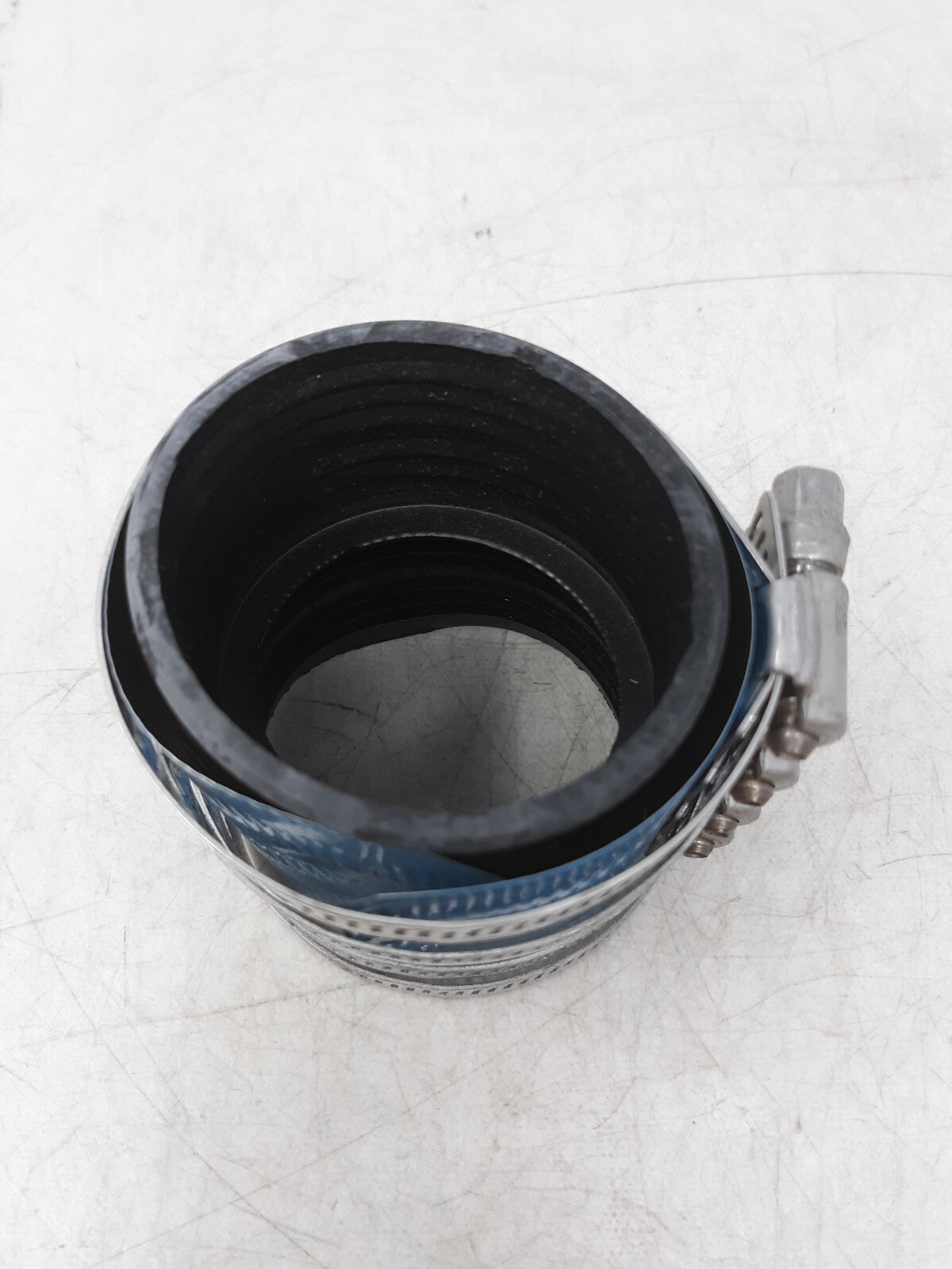 4-Band No-Hub Pipe Coupling 2" Flexible Rubber Stainless Clamp Sewer/Drain Fitti