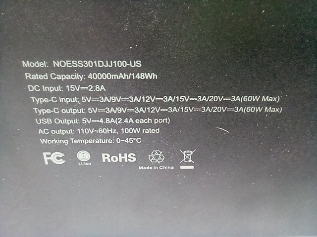 Totu USB-C triple display dock - Model: NOESS301DJJ100-US
