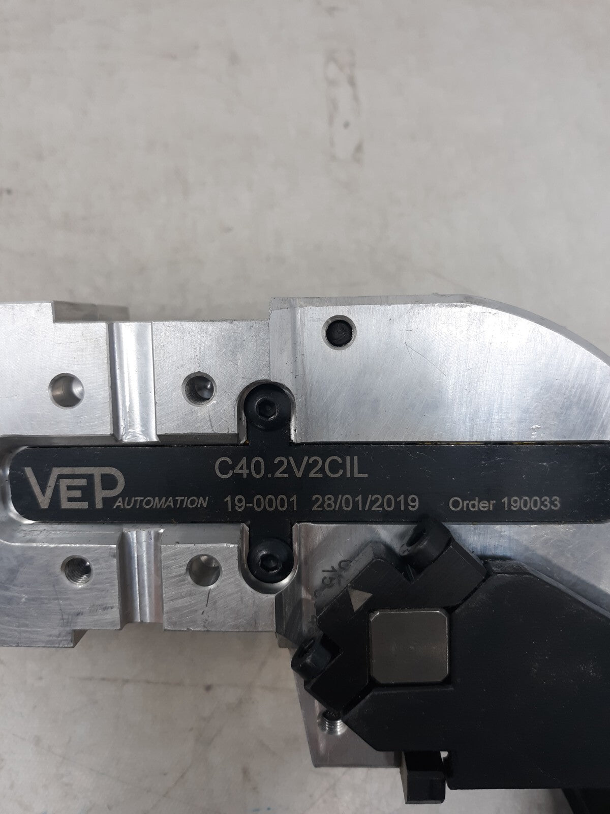VEP C40.2V2CIL Pneumatic Clamp Cylinder