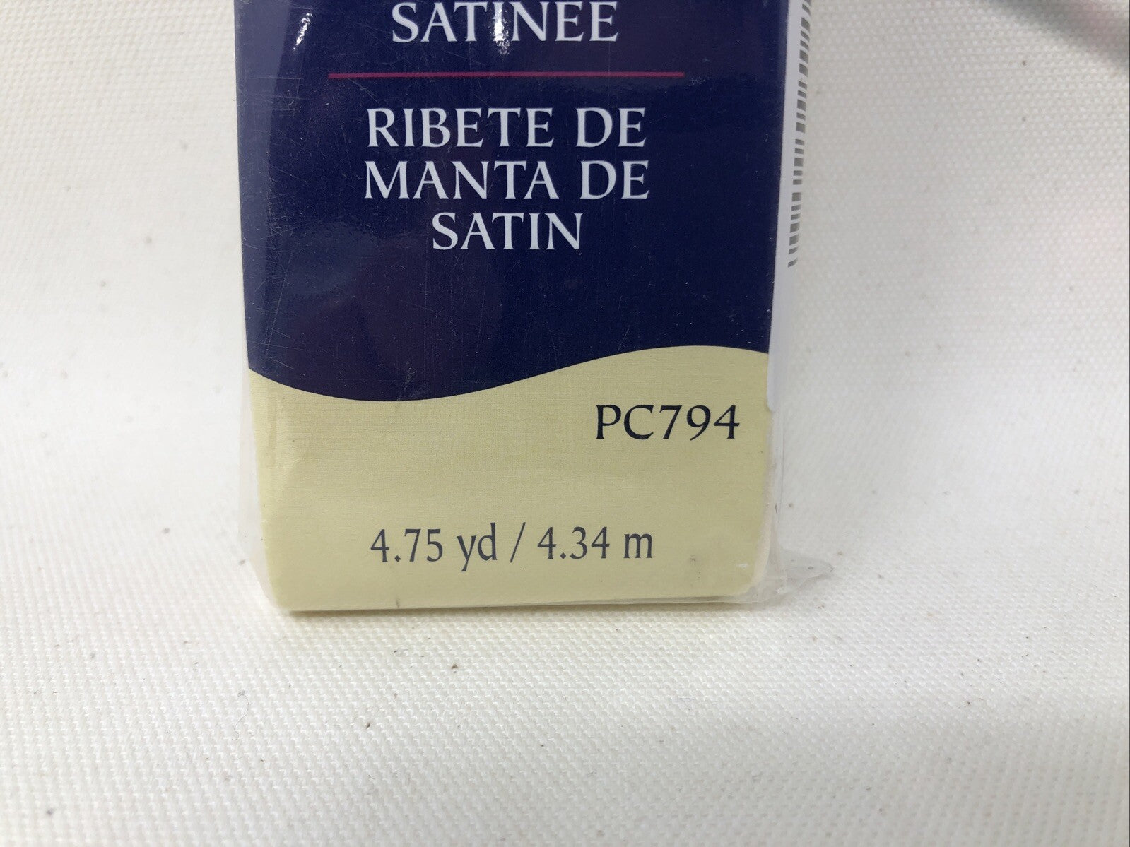 Wrights (PC794-810) - Satin Blanket Binding - Ivory, 4.75 Yd, 2" wide