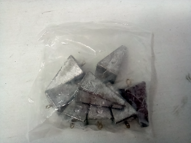 Big Game South Bend Pyramid Sinkers Fishing Weights  2 Oz.  8-pack PYR-2 , 5703-
