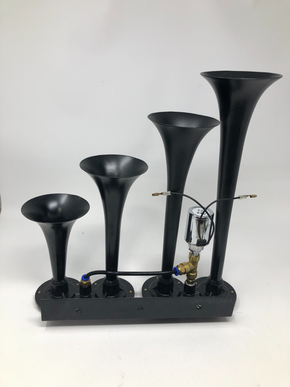AirHornTech Commercial Truck Air Horn
