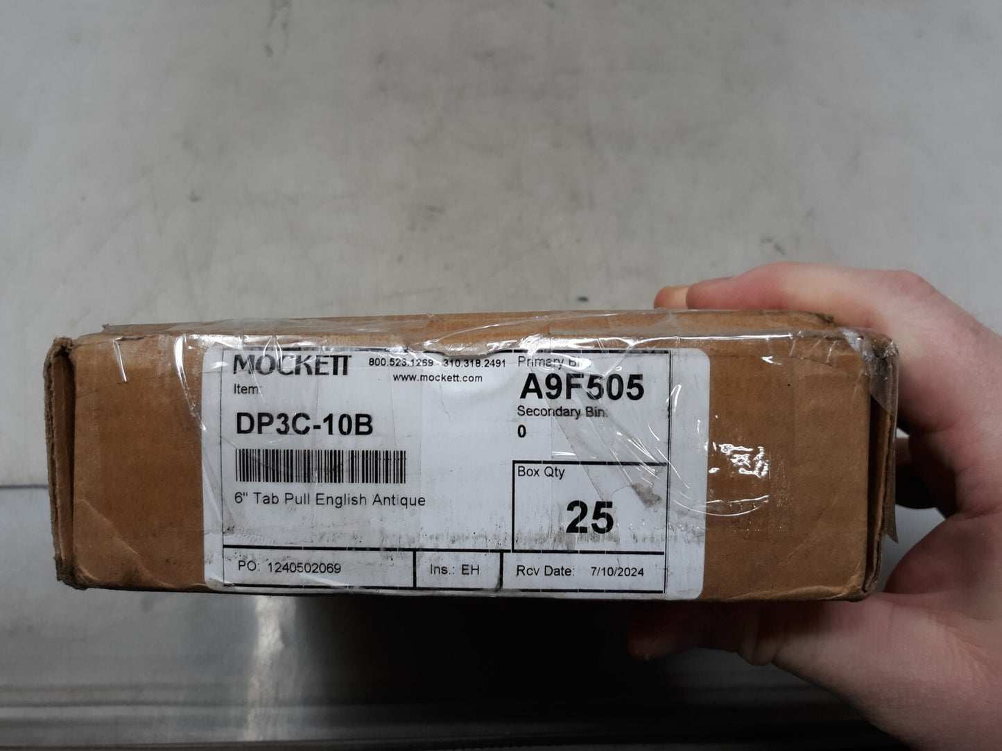 Box of 25 - Mockett 6" Tab Drawer Pull DP3C-10B - English Antique