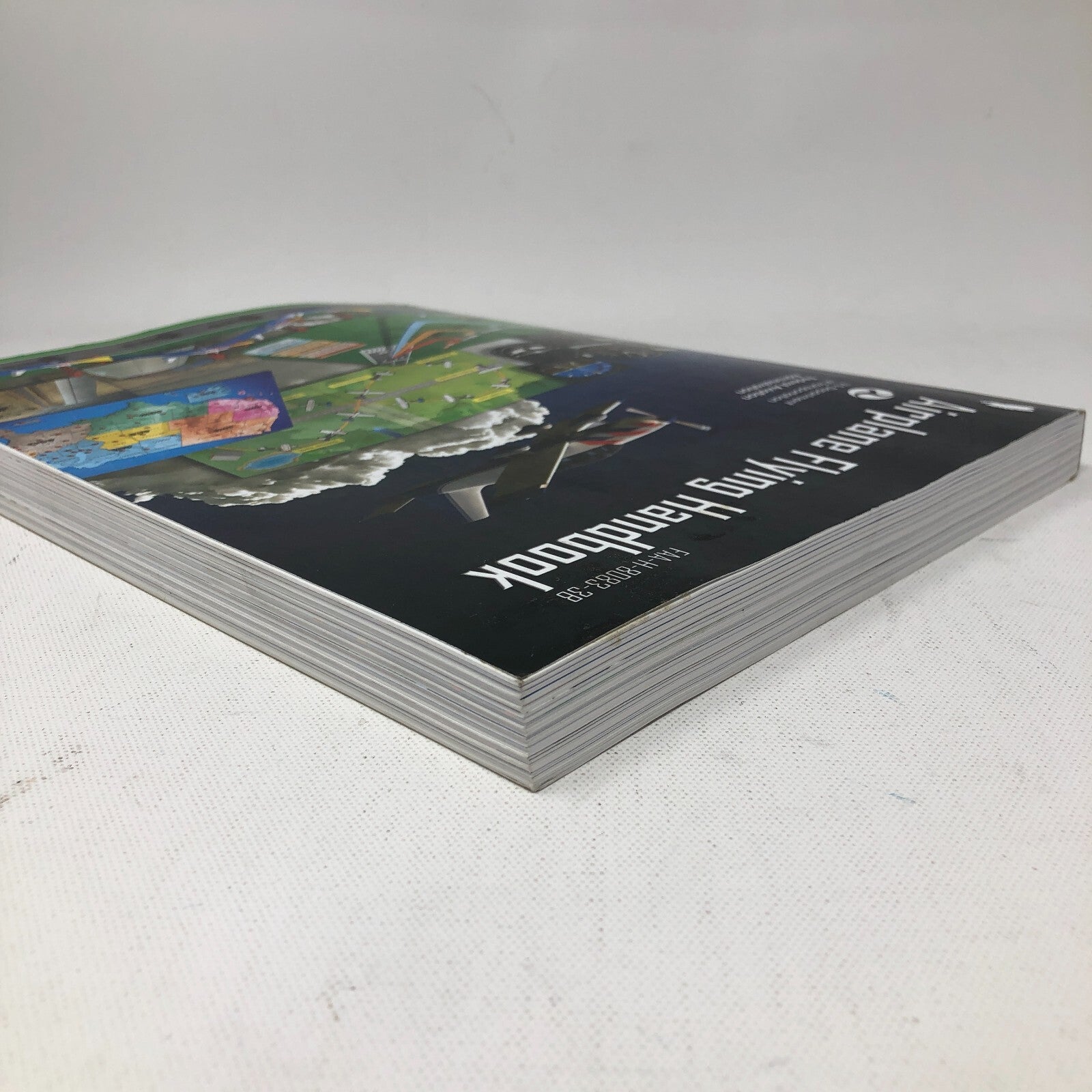 Airplane Flying Handbook (2016)