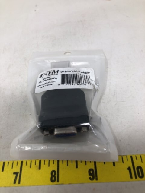 4XEM Display Adapter - DisplayPort (M) to HD-15 (VGA) (F) (4XDPMVGAFA)