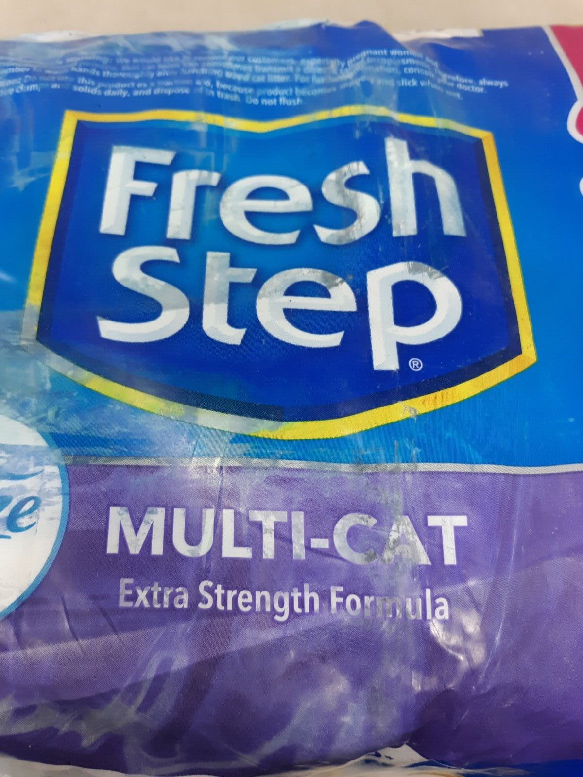 Fresh Step Multi-Cat Scented Clumping Cat Litter with the Power of Febreze
