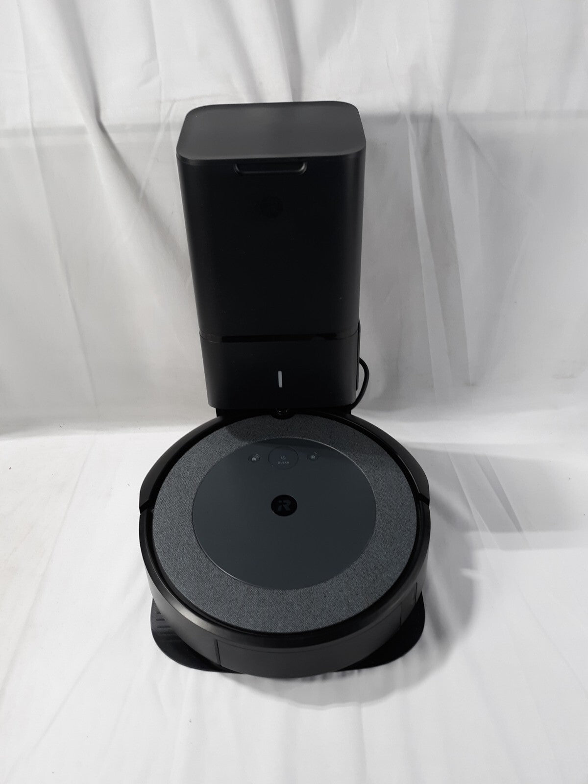 iRobot Roomba i3 Self-Emptying Robot Vacuum