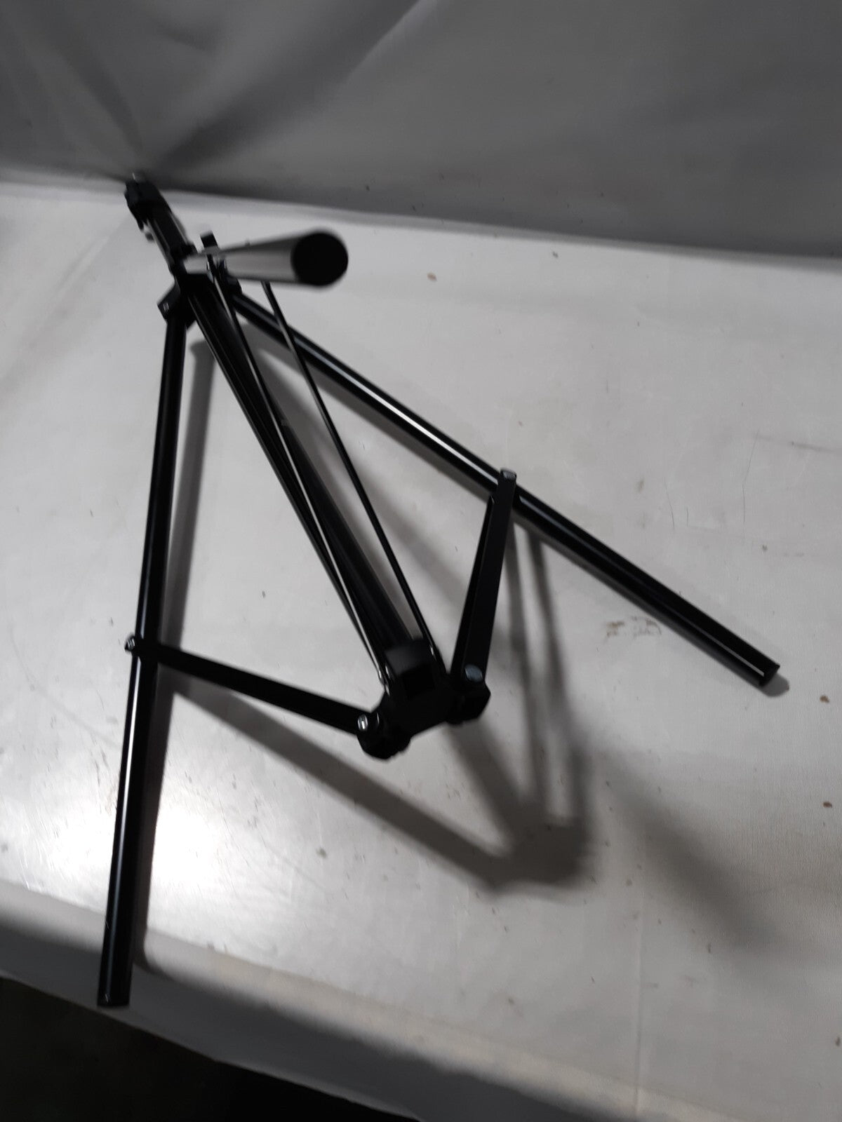 Amazon Basics Adjustable Light Stand – Sturdy & Portable for Studio & Photograph