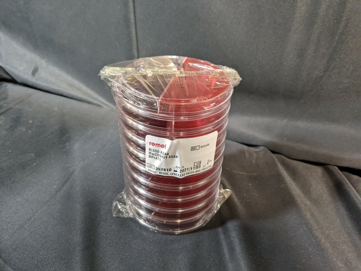 Case of 10 R02049 Scientific Remel Blood Agar Biplates - 352810