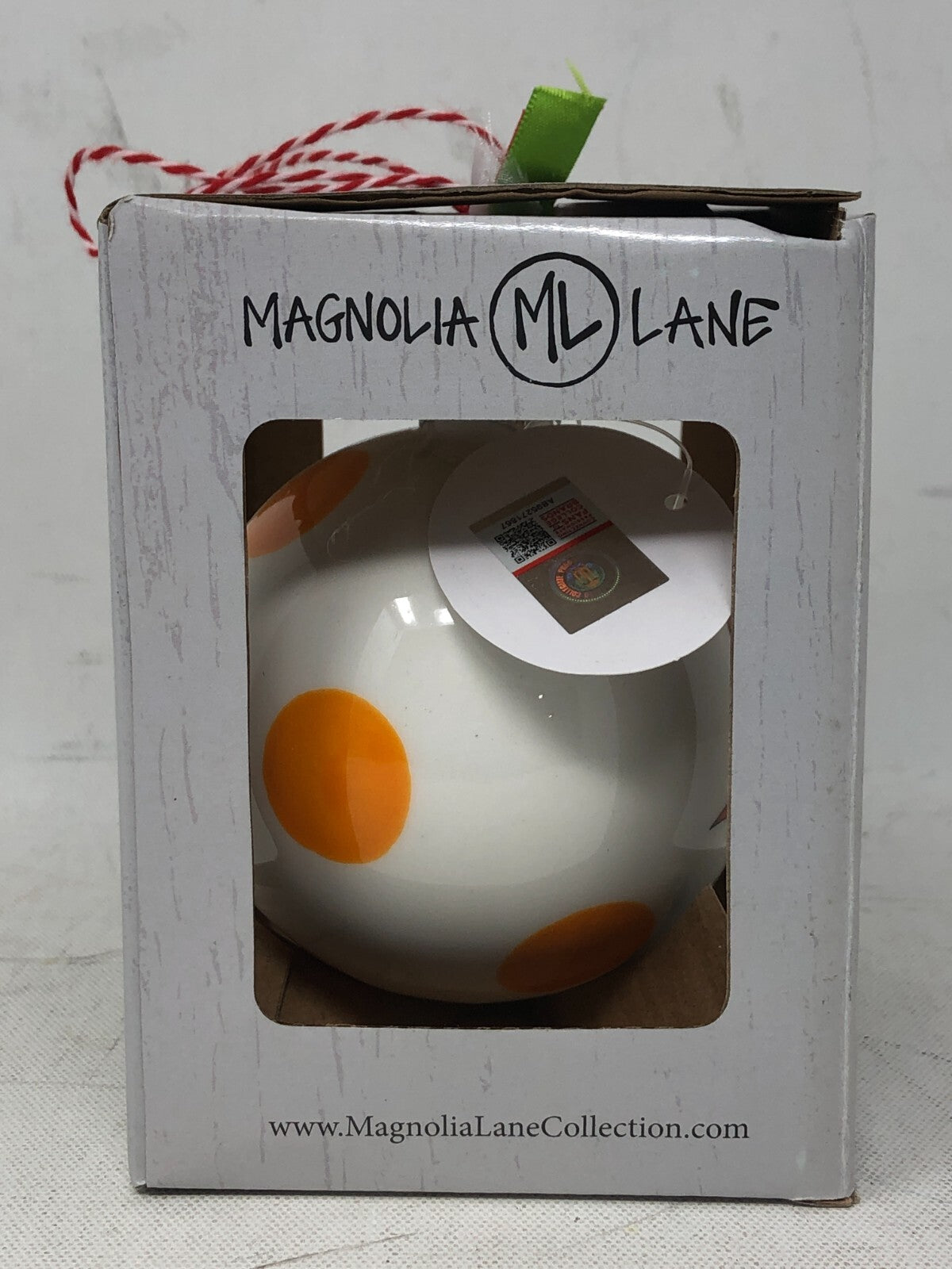 Magnolia Lane Collection Tennessee Volunteers Ornament ~ Ceramic Ball Ornament