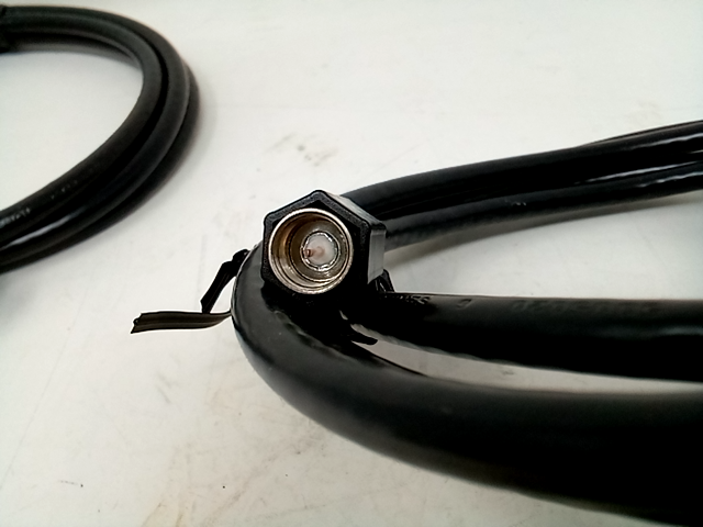 Spectrum COAX Antronix 2-Way Splitter Antenna Cables (X2) and HMDI Cable