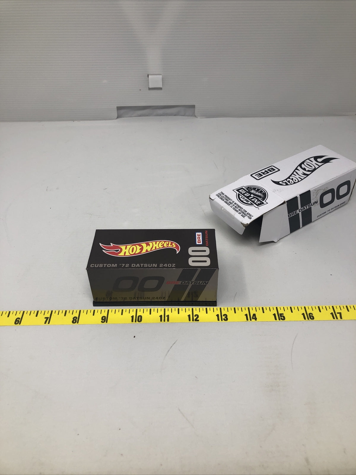 Hot Wheel New Custom 72 Datsun 24oz