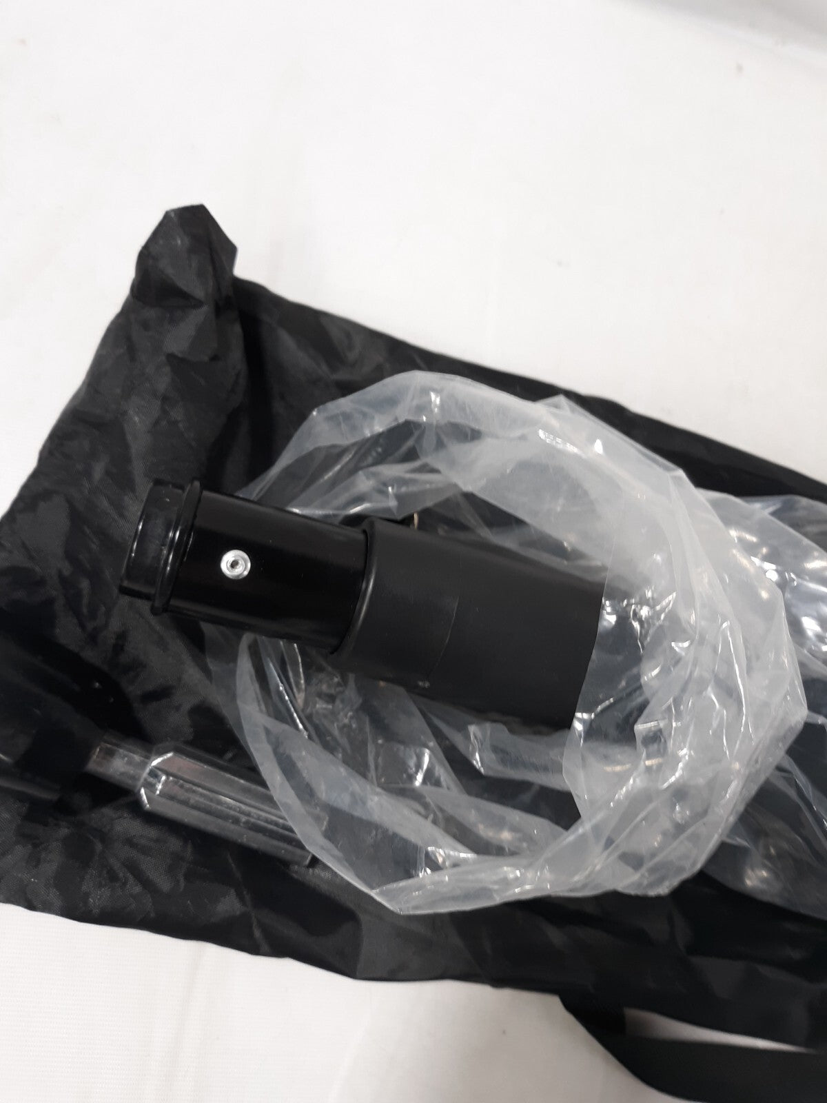 Hair Art Metal Tripod Black