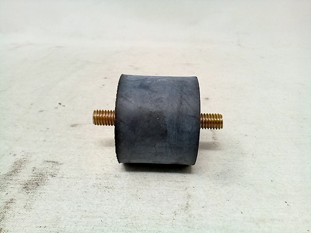 GN351.1-51-41-3/8-55 Rubber Isolater Scag wheel